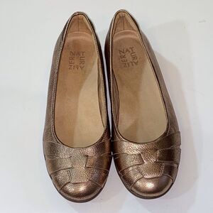 Naturalizer Brown Flats with  Leather Design Size 9M